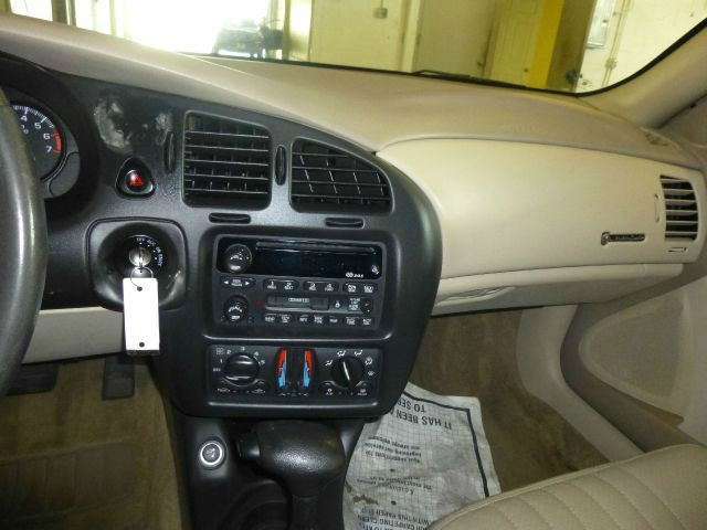 Chevrolet Monte Carlo 2002 photo 6