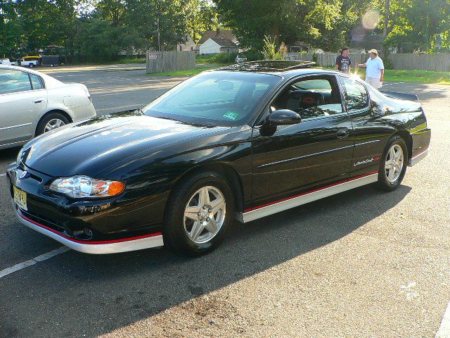 Chevrolet Monte Carlo 2002 photo 1