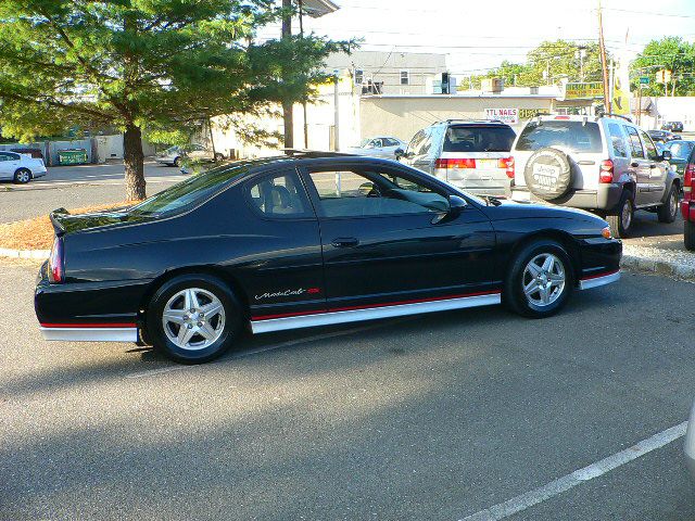 Chevrolet Monte Carlo 2002 photo 2