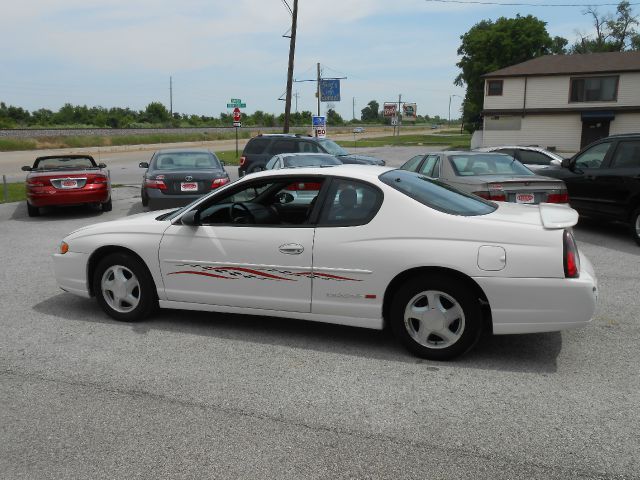 Chevrolet Monte Carlo 2002 photo 2