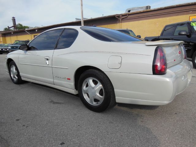 Chevrolet Monte Carlo 2003 photo 3