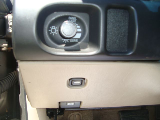 Chevrolet Monte Carlo 2003 photo 3