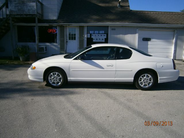 Chevrolet Monte Carlo 2003 photo 4