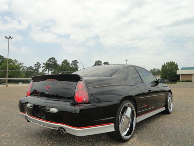 Chevrolet Monte Carlo 2003 photo 4