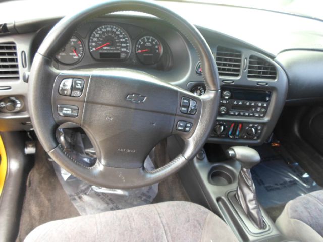 Chevrolet Monte Carlo 2003 photo 7