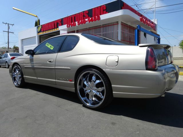 Chevrolet Monte Carlo 2003 photo 2