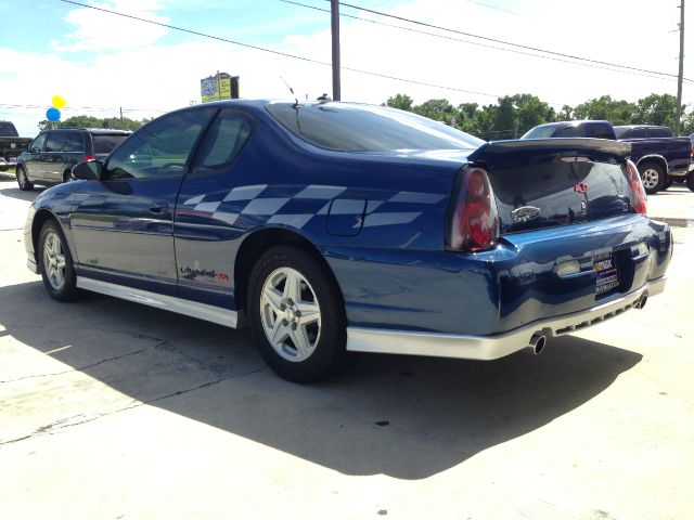 Chevrolet Monte Carlo 2003 photo 16