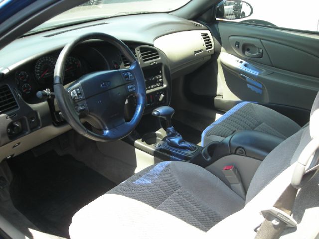 Chevrolet Monte Carlo 2003 photo 4