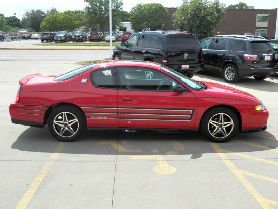 Chevrolet Monte Carlo 2004 photo 2