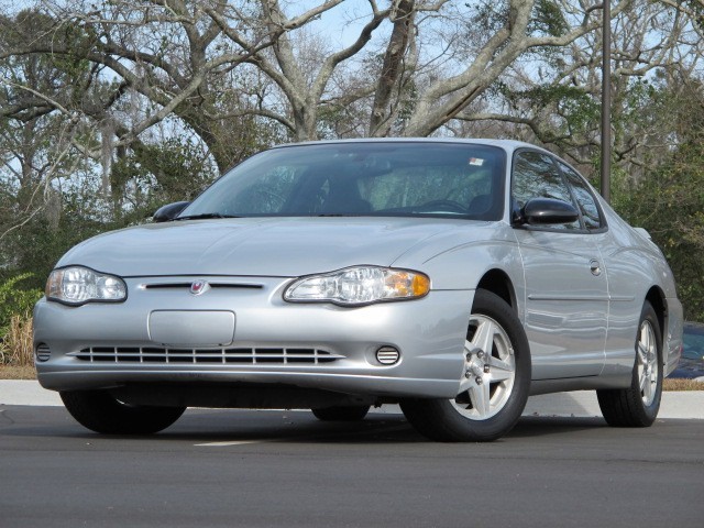 Chevrolet Monte Carlo 2004 photo 2