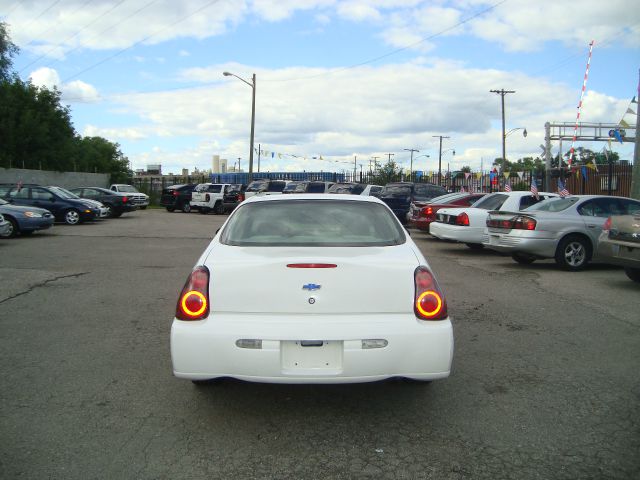 Chevrolet Monte Carlo 2004 photo 1