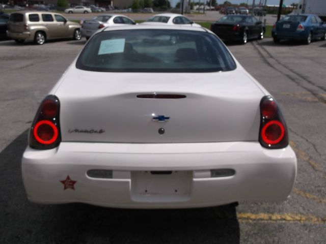 Chevrolet Monte Carlo 2004 photo 2