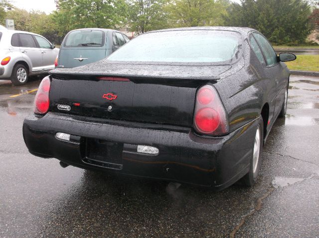 Chevrolet Monte Carlo 2004 photo 2