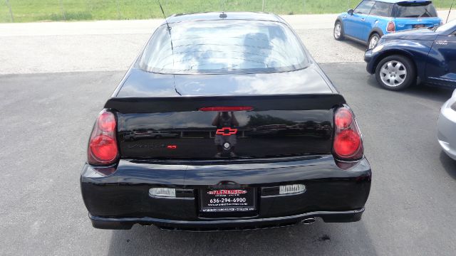 Chevrolet Monte Carlo 2004 photo 4