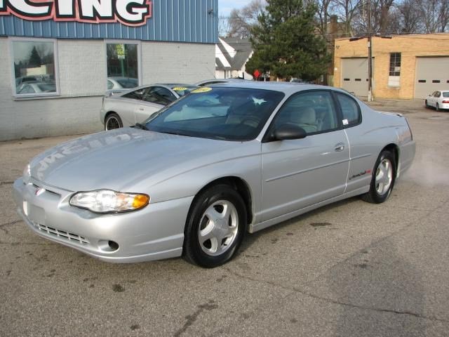 Chevrolet Monte Carlo 2004 photo 2