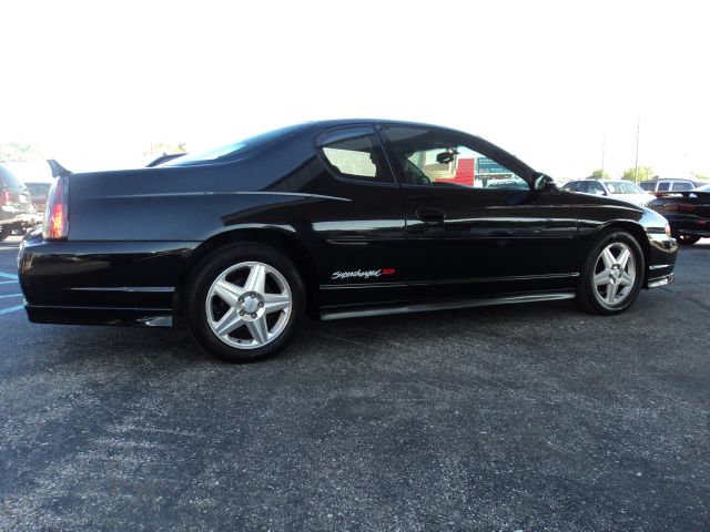 Chevrolet Monte Carlo 2004 photo 9