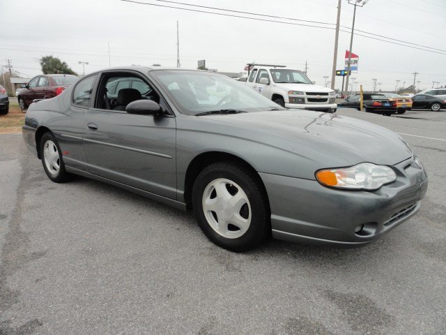 Chevrolet Monte Carlo 2004 photo 2