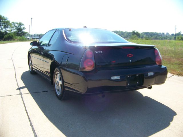 Chevrolet Monte Carlo 2004 photo 2