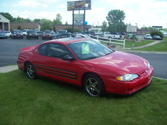 Chevrolet Monte Carlo 2004 photo 2