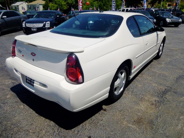 Chevrolet Monte Carlo 2004 photo 2