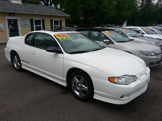 Chevrolet Monte Carlo 2005 photo 2