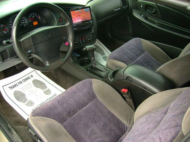 Chevrolet Monte Carlo 2005 photo 2