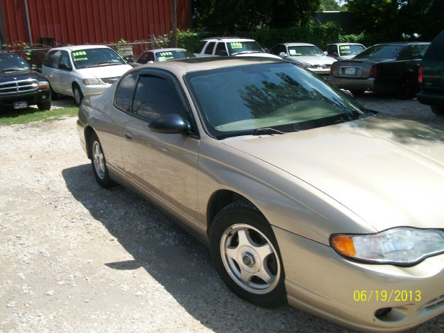 Chevrolet Monte Carlo 2005 photo 2