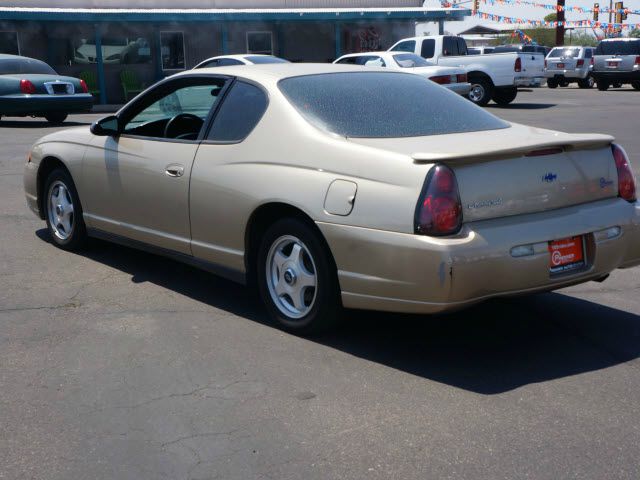 Chevrolet Monte Carlo 2005 photo 2