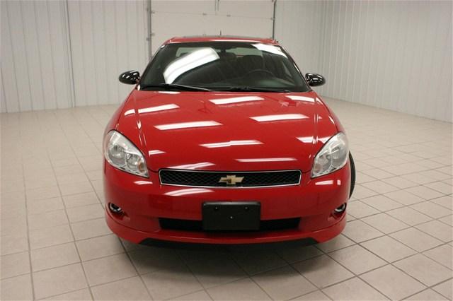 Chevrolet Monte Carlo 4dr Sdn Auto (natl) Hatchback Coupe