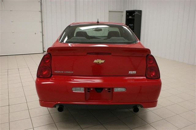 Chevrolet Monte Carlo 2006 photo 3