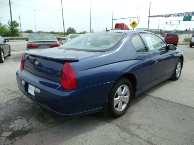 Chevrolet Monte Carlo 2006 photo 17