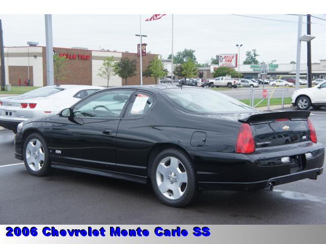 Chevrolet Monte Carlo 2006 photo 3