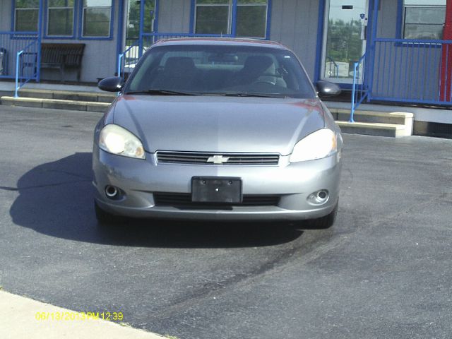 Chevrolet Monte Carlo 2006 photo 3