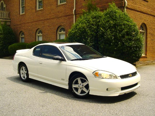 Chevrolet Monte Carlo 2006 photo 3