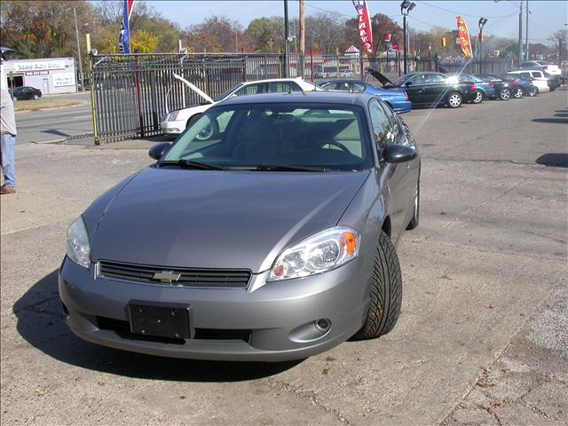 Chevrolet Monte Carlo 2006 photo 3