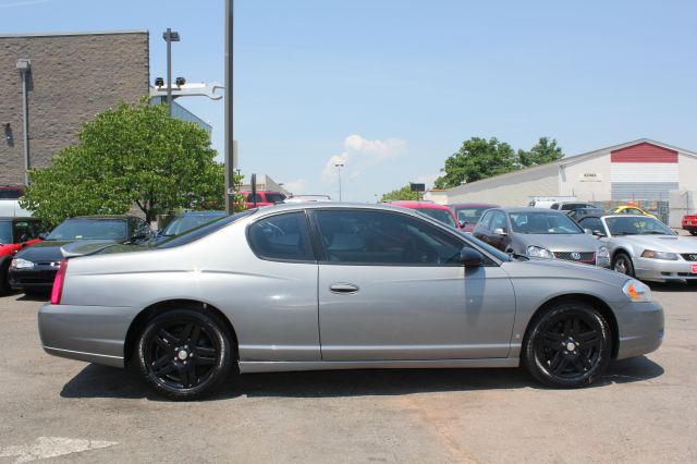 Chevrolet Monte Carlo 2006 photo 32