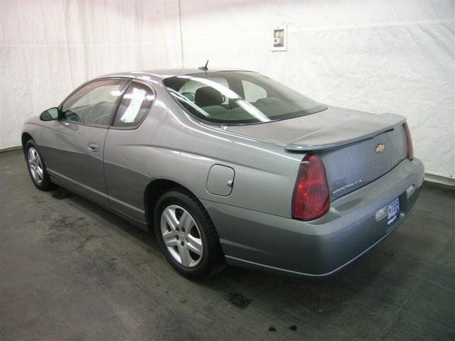 Chevrolet Monte Carlo 2006 photo 4