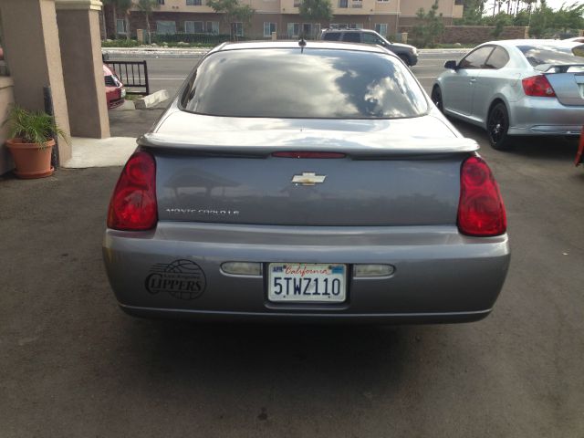 Chevrolet Monte Carlo 2006 photo 4