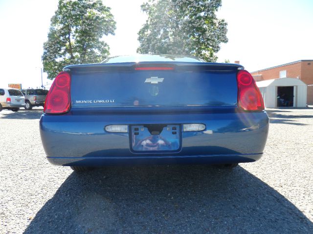 Chevrolet Monte Carlo 2006 photo 22