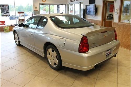 Chevrolet Monte Carlo 2006 photo 2