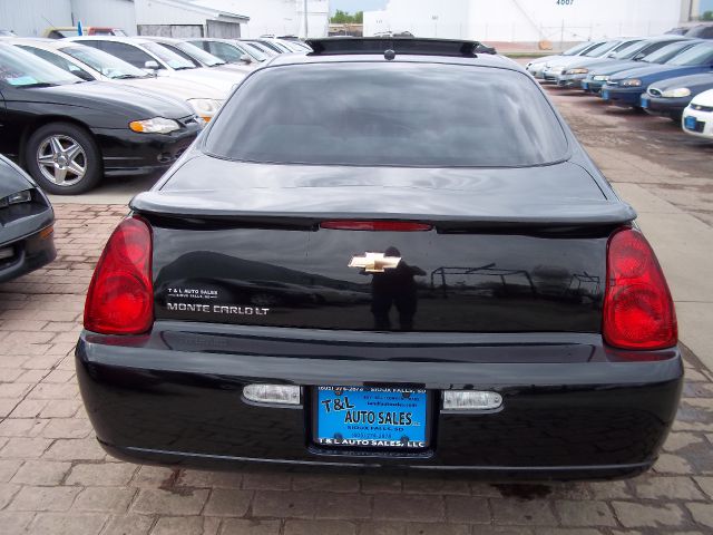 Chevrolet Monte Carlo 2006 photo 2