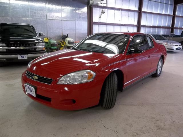 Chevrolet Monte Carlo 2006 photo 2