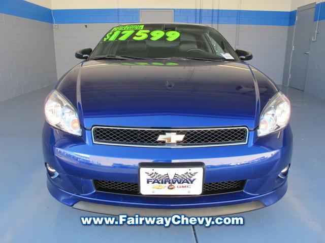 Chevrolet Monte Carlo 2006 photo 2