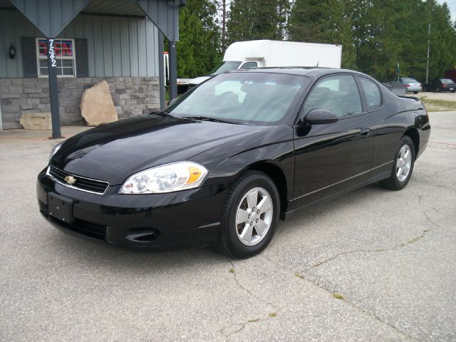 Chevrolet Monte Carlo 2006 photo 4