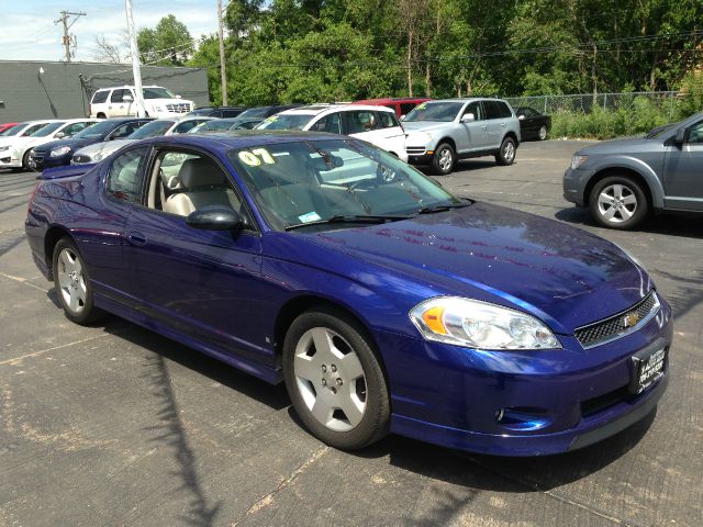 Chevrolet Monte Carlo 4dr Sdn Auto (natl) Hatchback Coupe