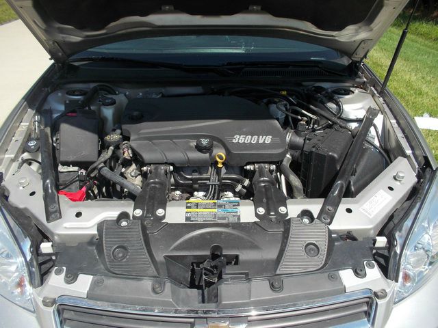 Chevrolet Monte Carlo 2007 photo 2