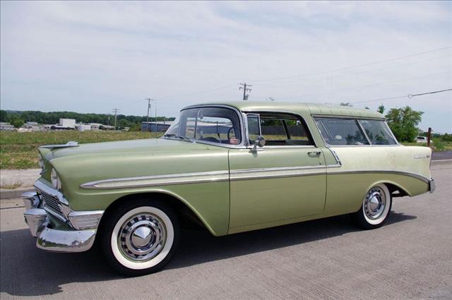 Chevrolet Nomad 1956 photo 12