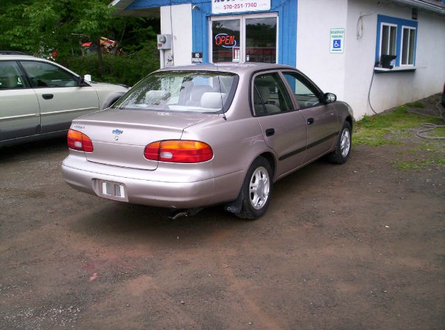 Chevrolet Prizm 1999 photo 1