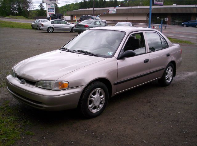 Chevrolet Prizm 1999 photo 8