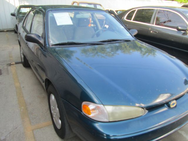 Chevrolet Prizm 1999 photo 2